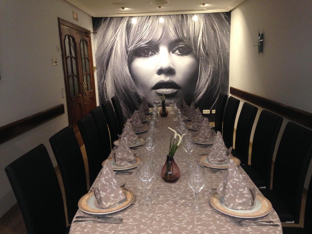 Hotel Manel Martorell Dış mekan fotoğraf