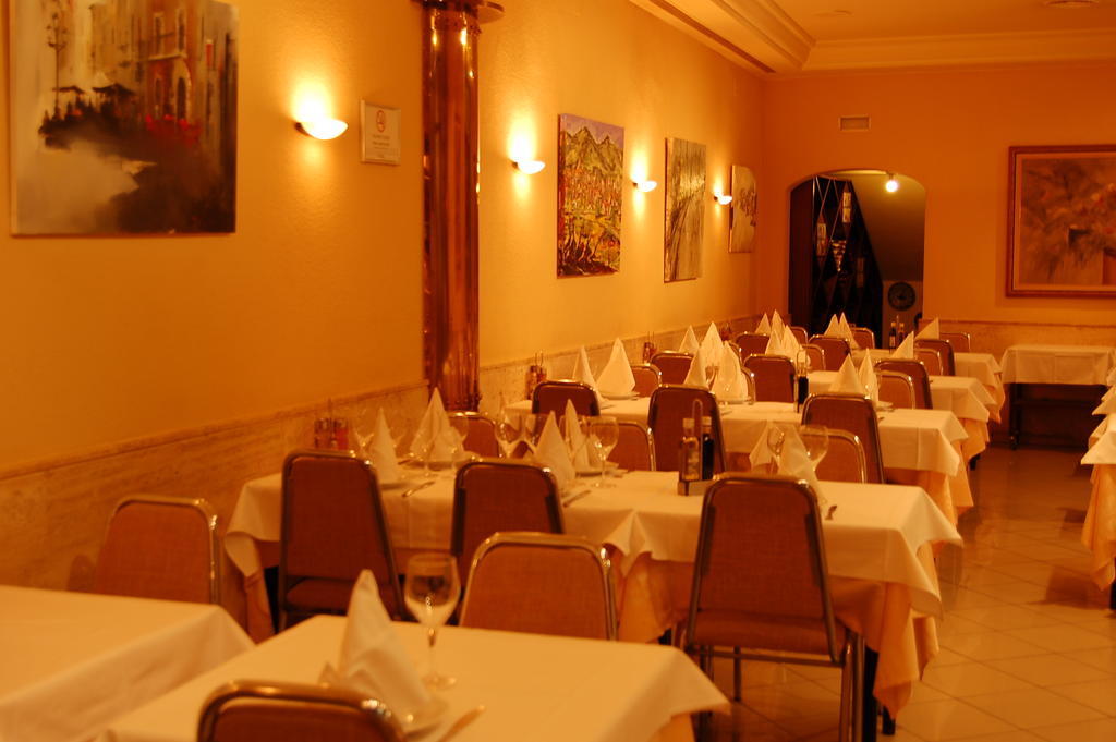 Hotel Manel Martorell Dış mekan fotoğraf